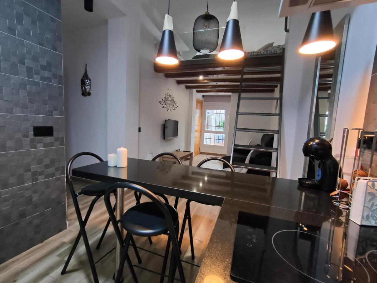Budha Luxury Apartment Centro Historico De Málaga Kültér fotó